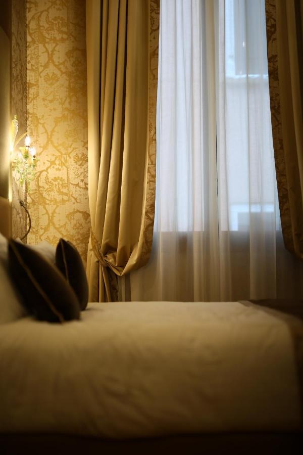 ซานตาโครเช บูทิก โฮเทล Hotel เวนิส ภายนอก รูปภาพ